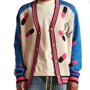 NWT Diet Stars Monday Knitted Pill Cardigan. Size Small.